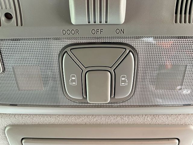 TOYOTA ESTIMA 2016 Image 31