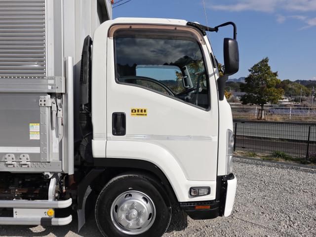 ISUZU FORWARD 2015 Image 31