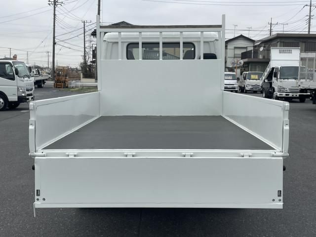 MITSUBISHI CANTER 2019 Image 31