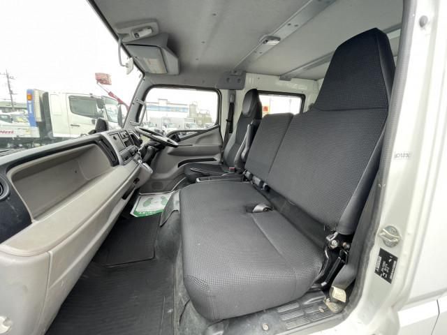 MITSUBISHI CANTER 2019 Image 31