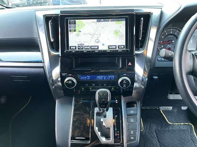 TOYOTA VELLFIRE 2017 Image 31