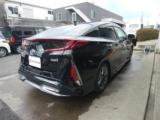 TOYOTA PRIUS PHV 2020 Image 31