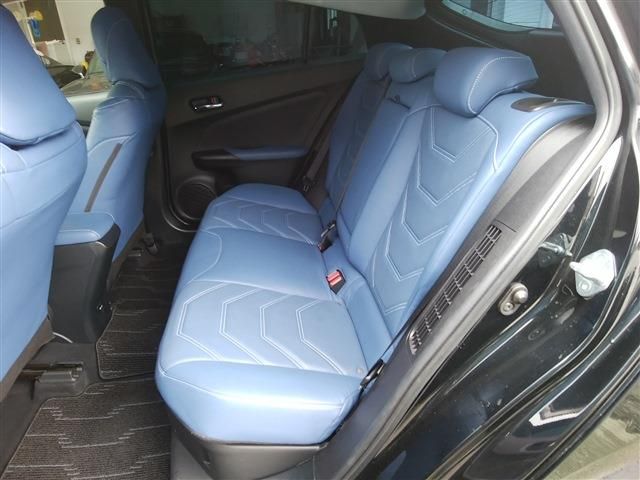 TOYOTA PRIUS PHV 2020 Image 31