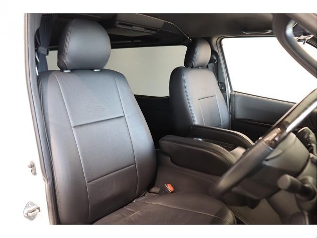 TOYOTA HIACE VAN 4WD 2023 Image 31