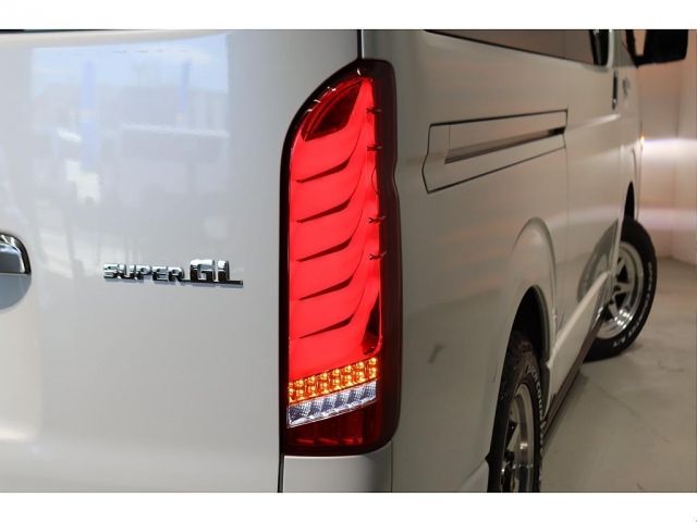 TOYOTA HIACE VAN 4WD 2023 Image 31