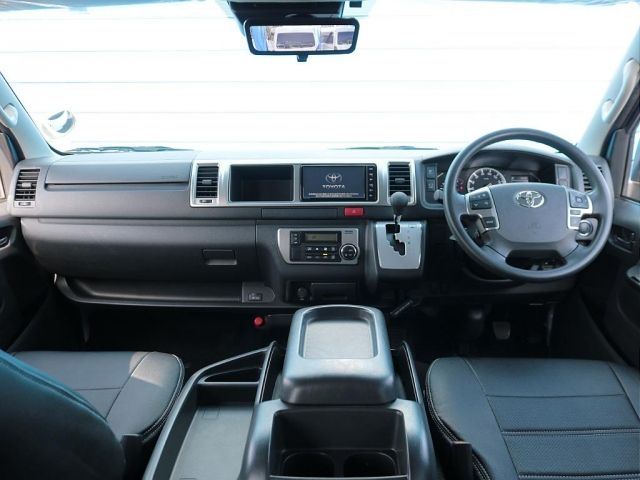 TOYOTA HIACE WAGON 2023 Image 31