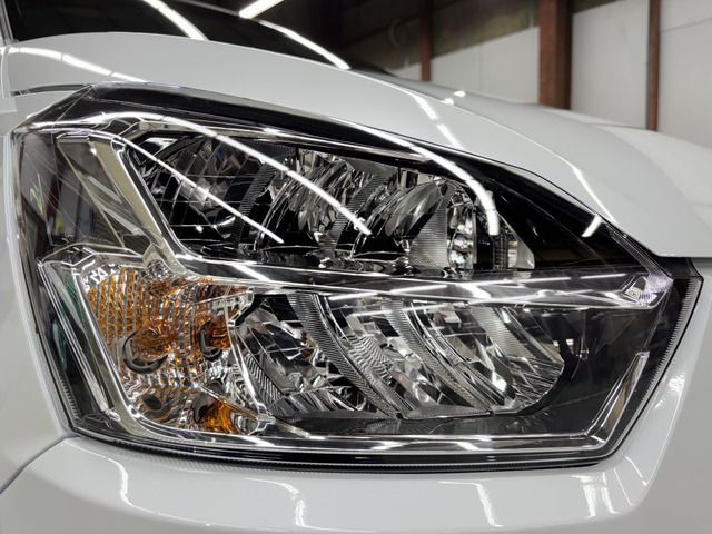 DAIHATSU MIRA E:S 2026 Image 31