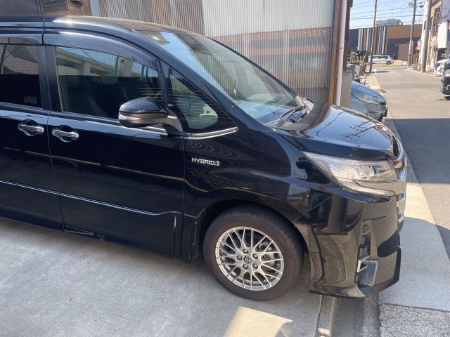 TOYOTA NOAH HYBRID 2020 Image 31