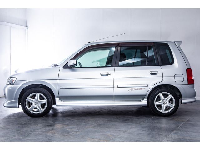 MAZDA DEMIO 2001 Image 31