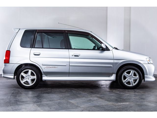 MAZDA DEMIO 2001 Image 31