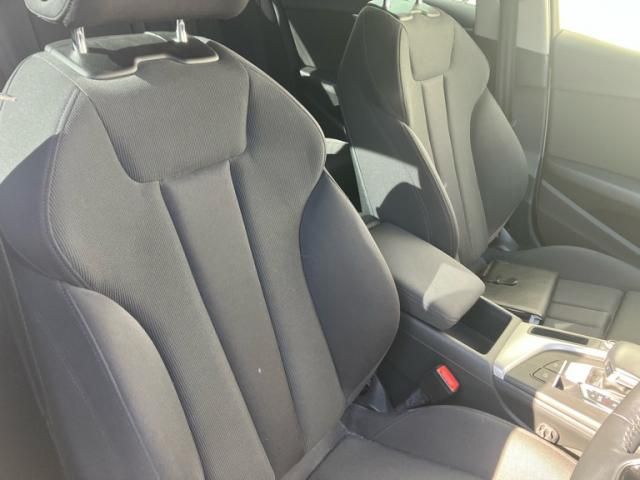 AUDI A4 2017 Image 31