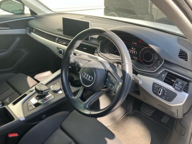 AUDI A4 2017 Image 31
