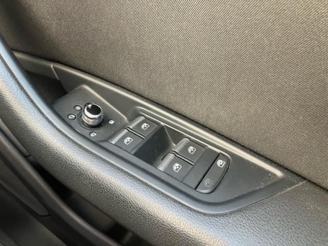 AUDI A4 2017 Image 31