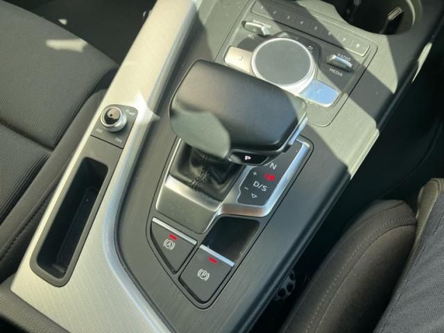 AUDI A4 2017 Image 31