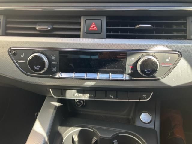 AUDI A4 2017 Image 31