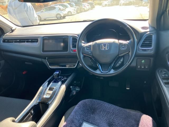 HONDA VEZEL HYBRID 2015 Image 31