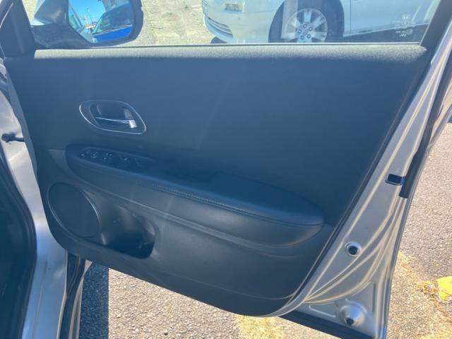 HONDA VEZEL HYBRID 2015 Image 31