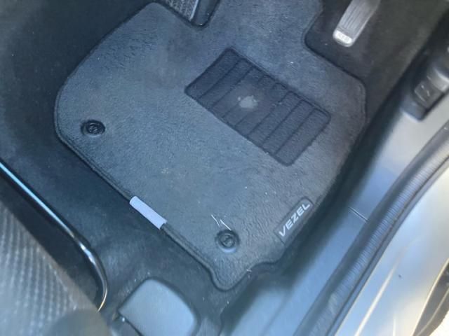 HONDA VEZEL HYBRID 2015 Image 31