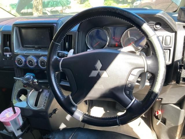 MITSUBISHI DELICA D:5 2WD 2007 Image 31