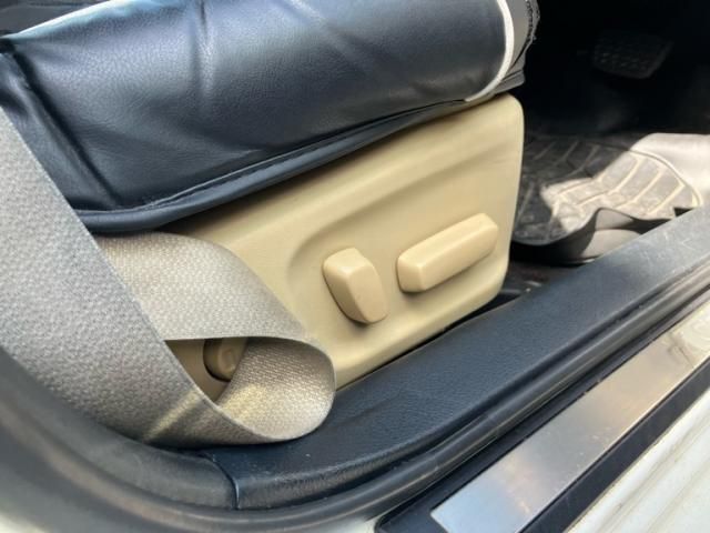 TOYOTA CROWN SEDAN HYBRID 2013 Image 31