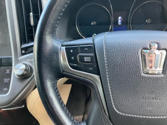 TOYOTA CROWN SEDAN HYBRID 2013 Image 31