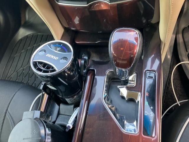 TOYOTA CROWN SEDAN HYBRID 2013 Image 31