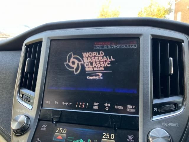 TOYOTA CROWN SEDAN HYBRID 2013 Image 31