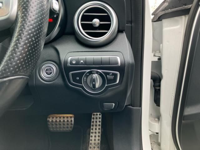 MERCEDES BENZ C CLAS 2019 Image 31