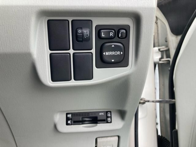 TOYOTA PRIUS 2009 Image 31