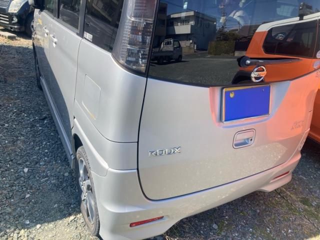 NISSAN ROOX 2011 Image 31