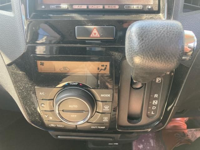 NISSAN ROOX 2011 Image 31