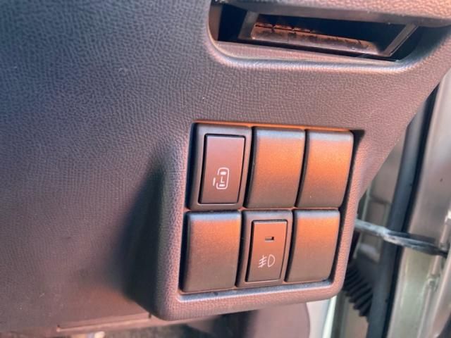 NISSAN ROOX 2011 Image 31