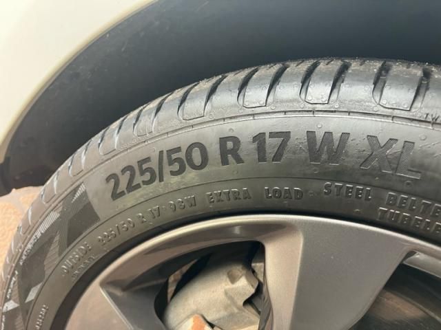 VOLVO V40 CROSS COUN 2015 Image 31