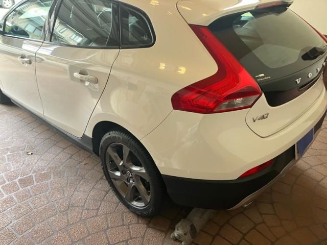 VOLVO V40 CROSS COUN 2015 Image 31