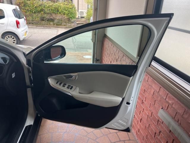 VOLVO V40 CROSS COUN 2015 Image 31