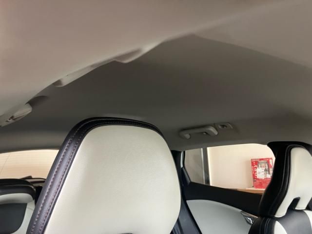 VOLVO V40 CROSS COUN 2015 Image 31