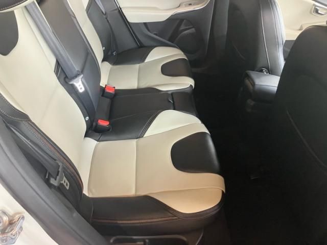 VOLVO V40 CROSS COUN 2015 Image 31