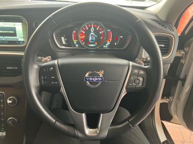 VOLVO V40 CROSS COUN 2015 Image 31