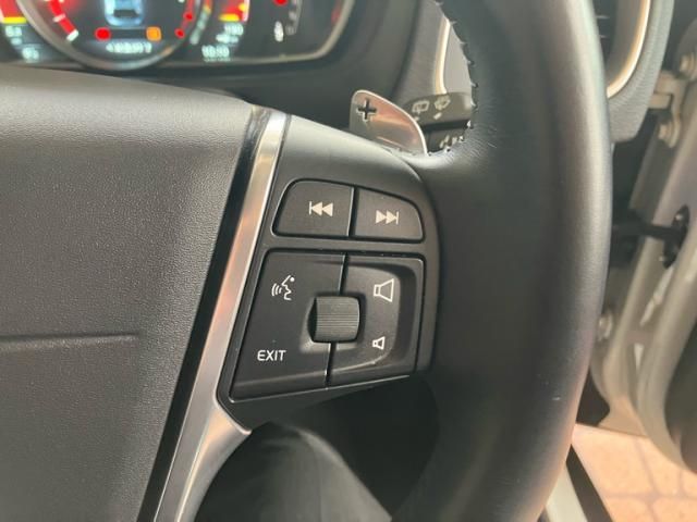 VOLVO V40 CROSS COUN 2015 Image 31