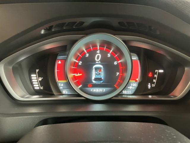 VOLVO V40 CROSS COUN 2015 Image 31