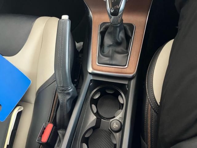 VOLVO V40 CROSS COUN 2015 Image 31