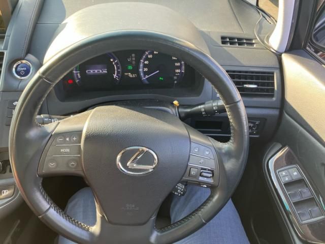 TOYOTA LEXUS HS250H 2010 Image 31