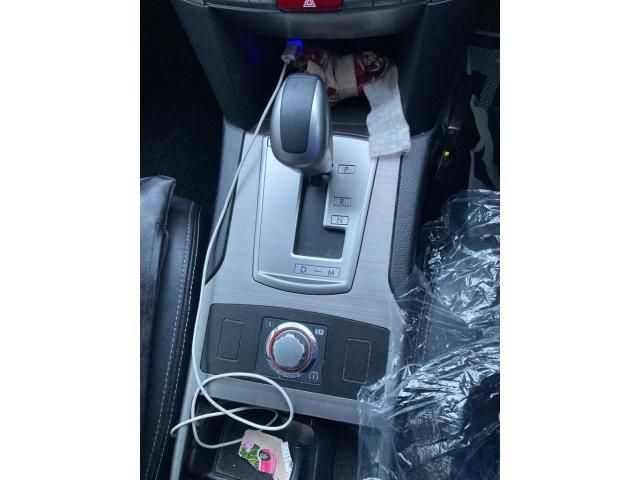 SUBARU LEGACY OUTBACK 2011 Image 31