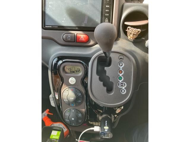 TOYOTA SPADE 4WD 2014 Image 31