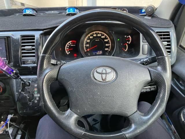 TOYOTA HIACE WAGON 2010 Image 31