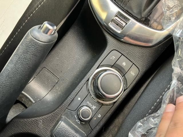 MAZDA DEMIO 2015 Image 31