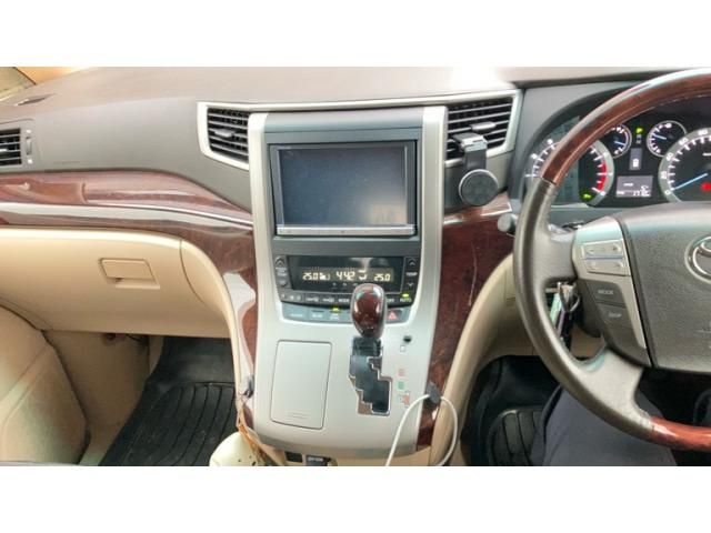 TOYOTA ALPHARD 4WD 2013 Image 31