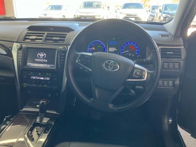 TOYOTA CAMRY HYBRID 2015 Image 31