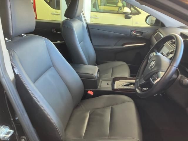 TOYOTA CAMRY HYBRID 2015 Image 31