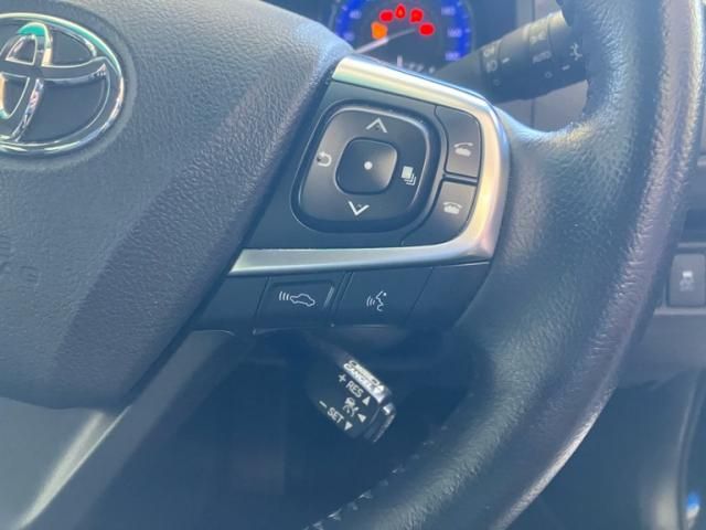 TOYOTA CAMRY HYBRID 2015 Image 31